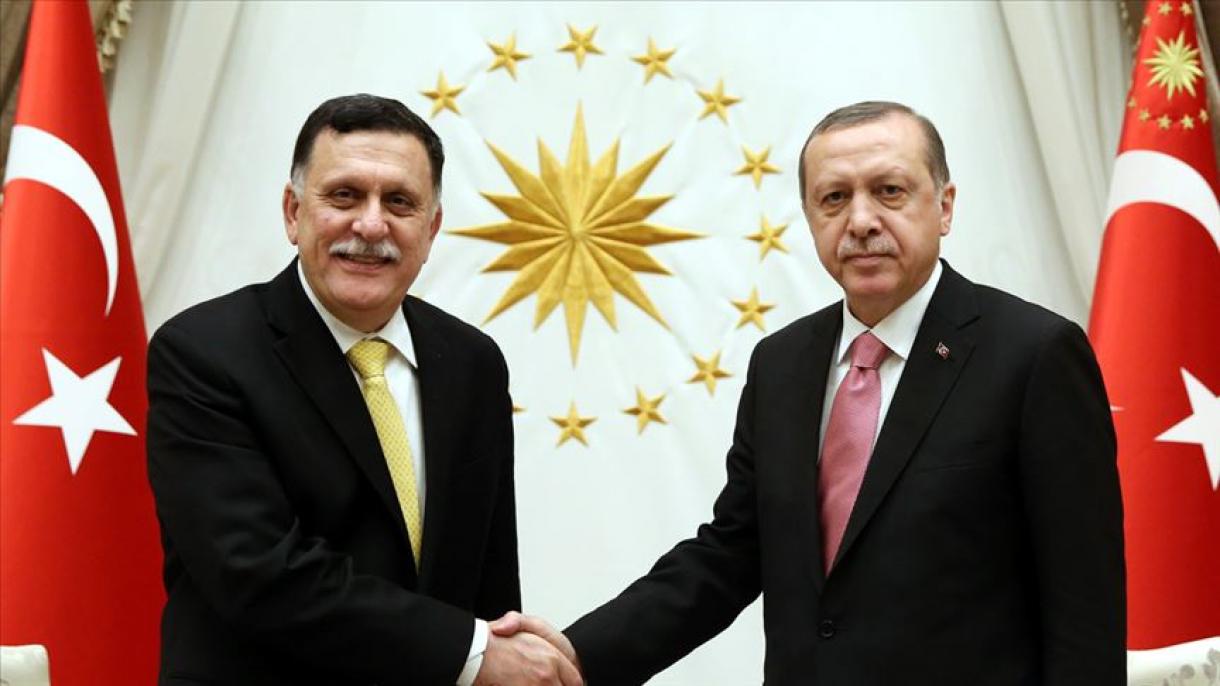 El presidente Erdogan y el primer ministro Al-Sarraj evalúan la última situación en Libia