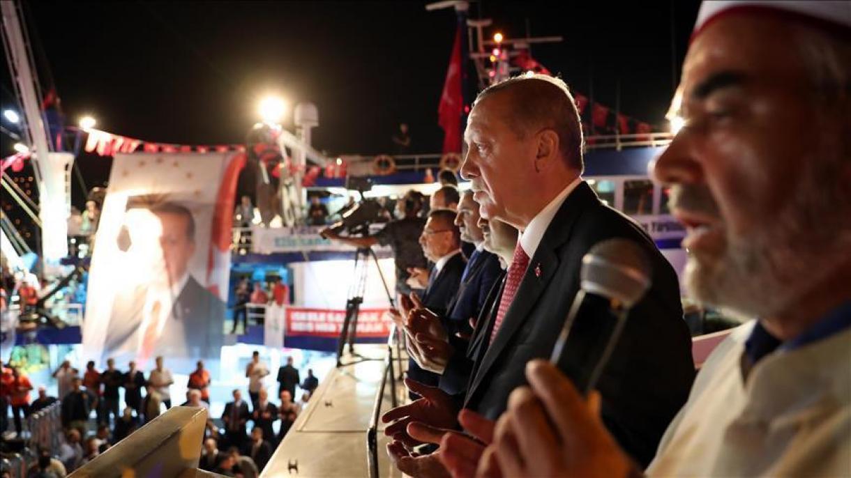 حضور اردوغان در میان ماهیگیران در استانبول