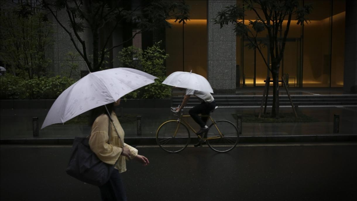 日本遭暴雨侵袭 政府发布疏散警告