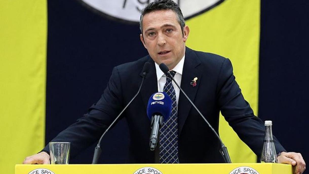 Ali Koç dio apoyo al “saludo militar”