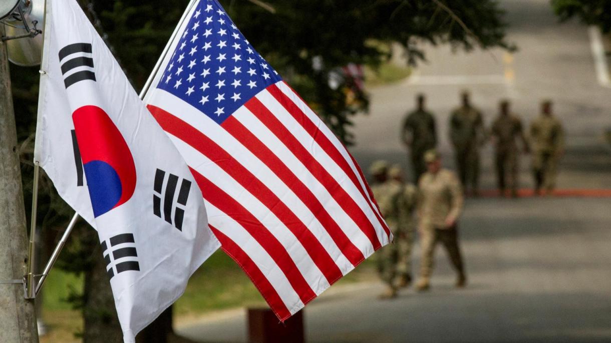 Corea del Sur y los EEUU han comenzado a la maniobra de lanzamiento con munición real