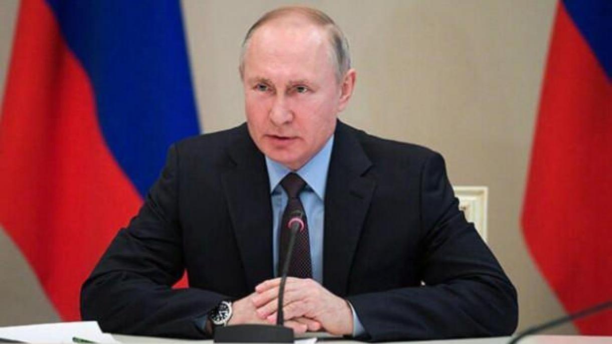 Putyin orosz államfő megbeszélte Ukrajna helyzetét az Orosz Biztonsági Tanáccsal