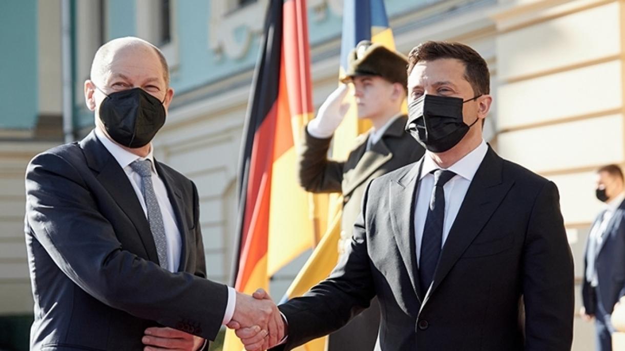 گفت‌وگوی تلفنی صدراعظم آلمان و رئیس دولت اوکراین