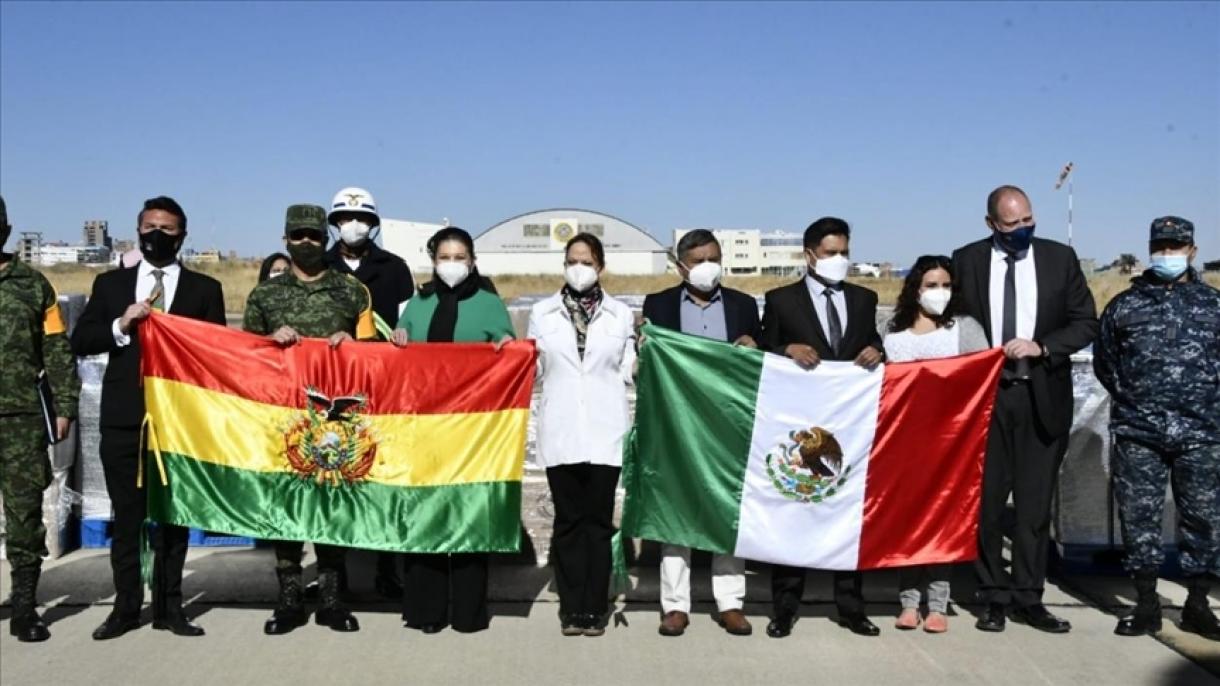 Bolivia recibe donación mexicana de 150.000 vacunas de AstraZeneca contra el COVID-19