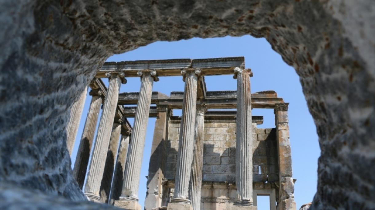 Izmir, Efeso: "Com'era la vita 2000 anni fa durante i giorni della Grecia e di Roma"