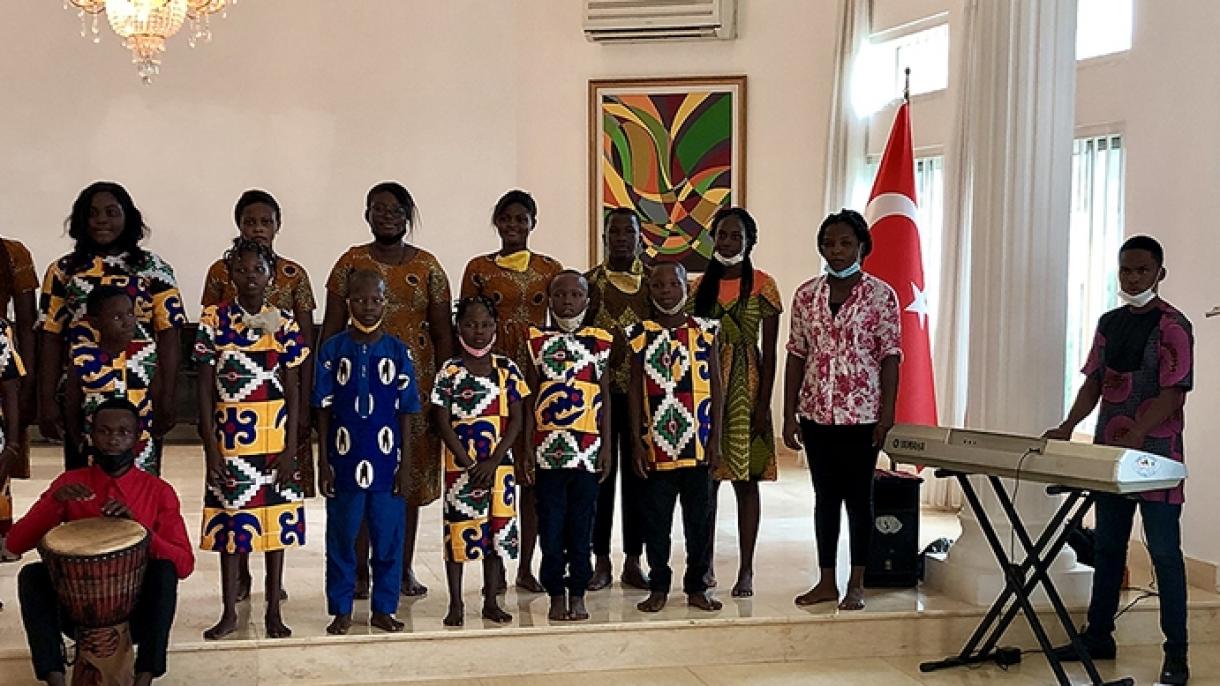 Benin Respublikasında Türk İstiqlal Marşı oxundu