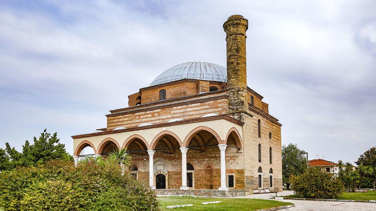 Napadnuta džamija u Grčkoj u kojoj je zabranjeno klanjanje i koja se koristi od strane crkve