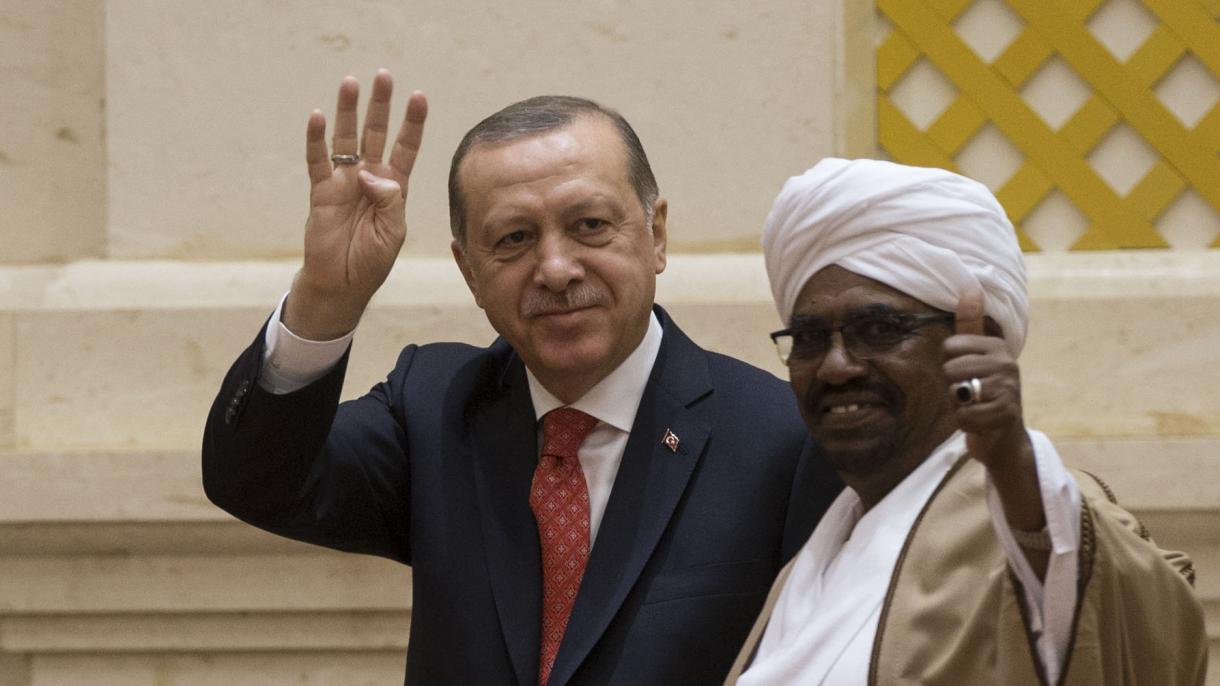 Президент Ердоған мен Судан елбасы Хартумда бас қосты