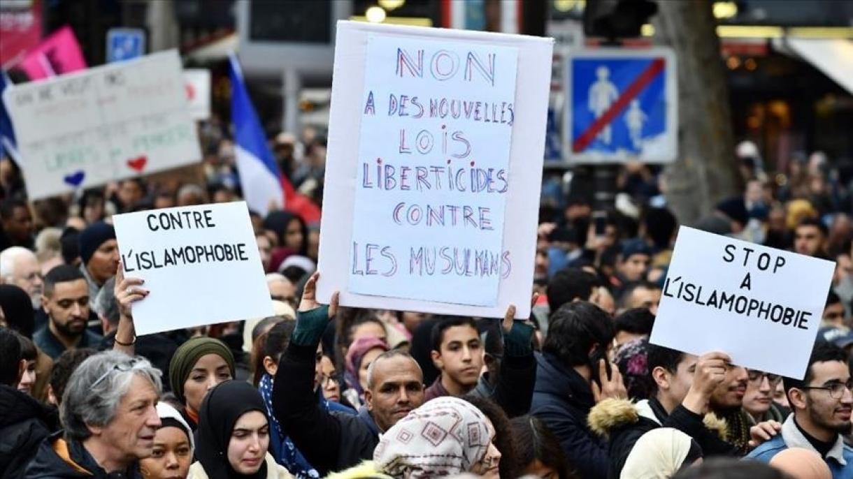 Experto señala que discriminación contra los musulmanes en Francia viene del colonialismo