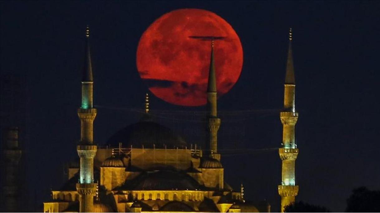 Estambul, la cuna de civilizaciones, espera 'exploradores'