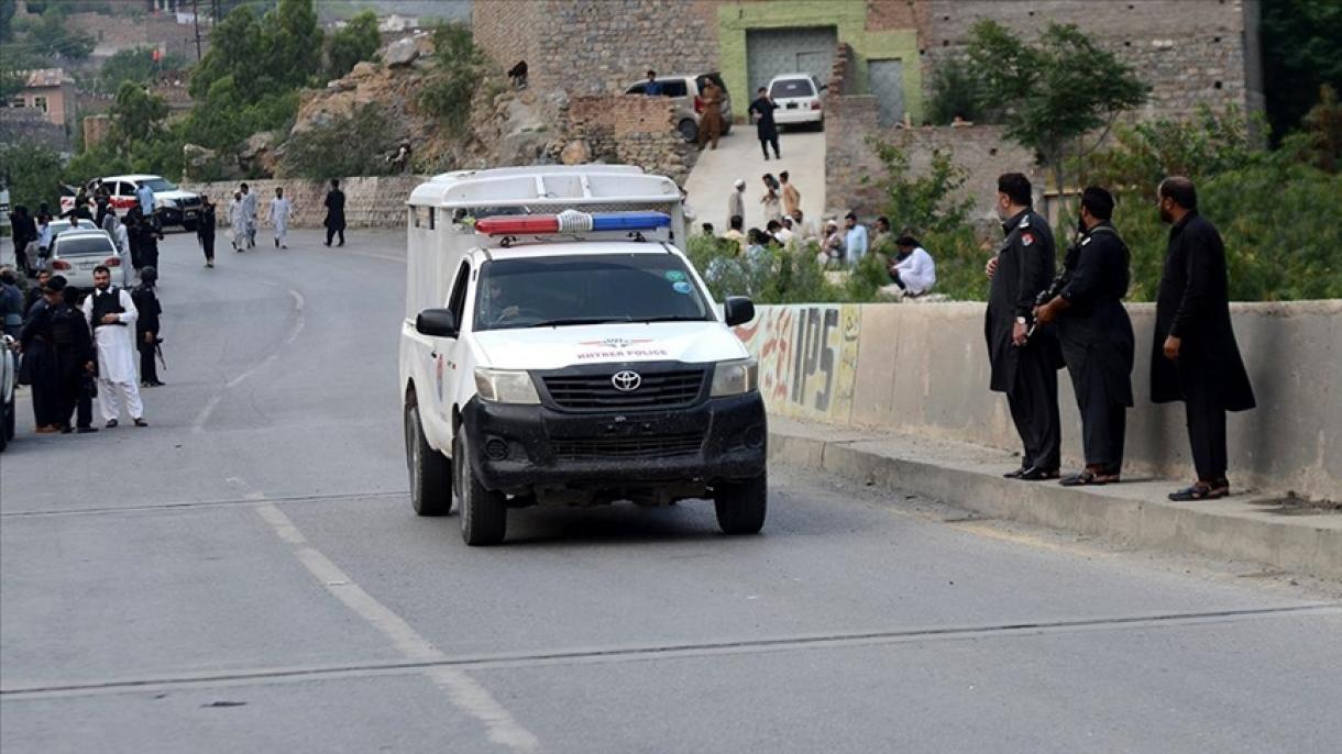 پاکستان، بم ڈسپوزل اسکواڈ  پر حملے میں 2 فوجی شہید اور 4 زخمی ہو گئے