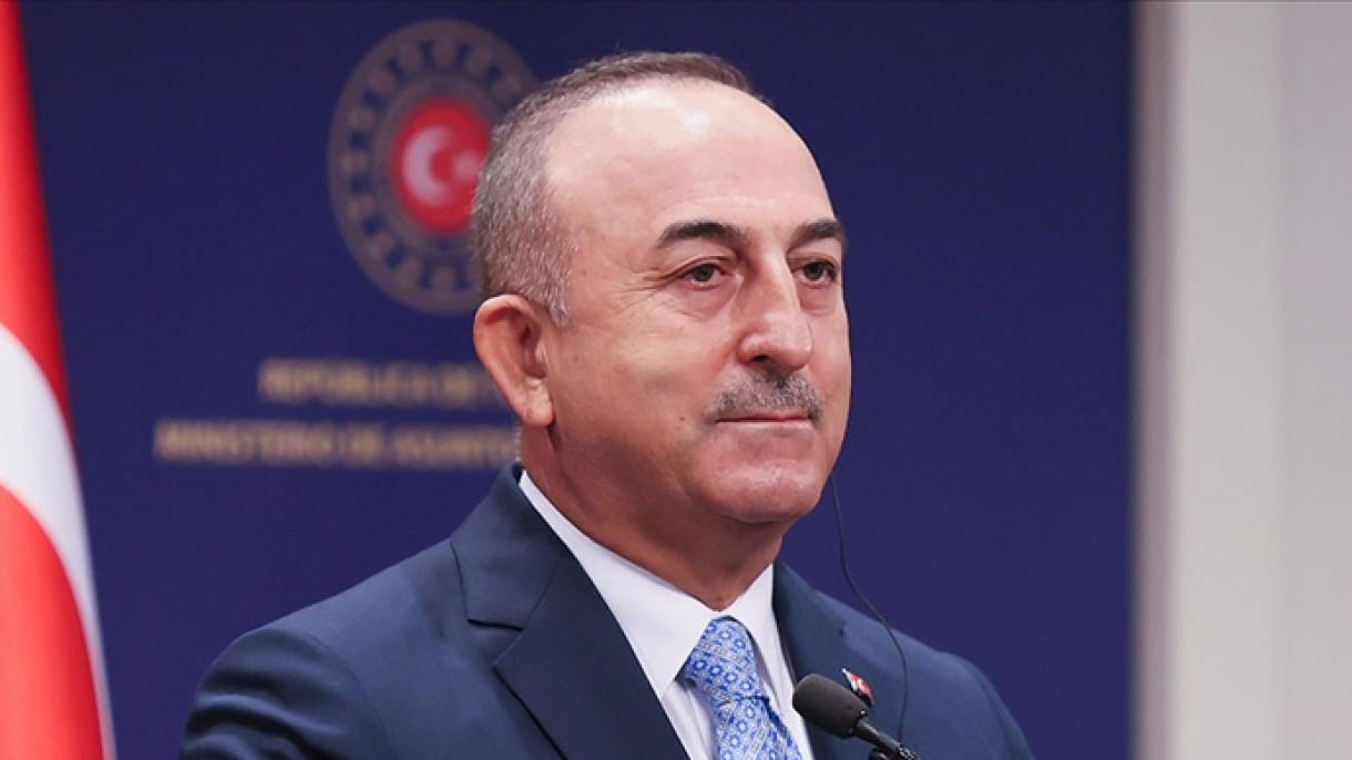 Türk Daşary işler ministri Gresiýanyň adalary ýaraglandyrmakdan ýüz öwürmelidigini belledi