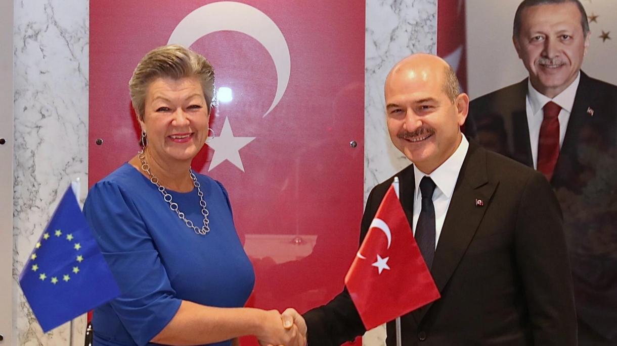 UE, Johansson: lavorare con Ankara per risolvere sfida rifugiati