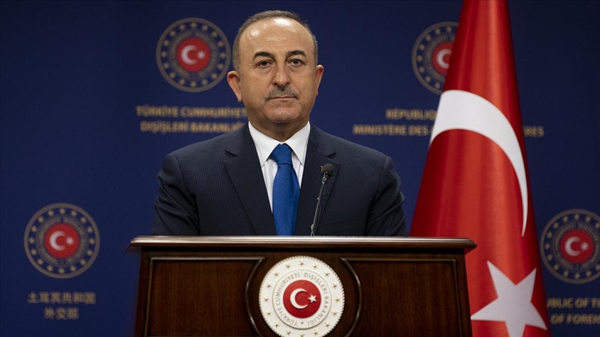 El canciller Çavuşoğlu envía un mensaje de condolencia a Italia