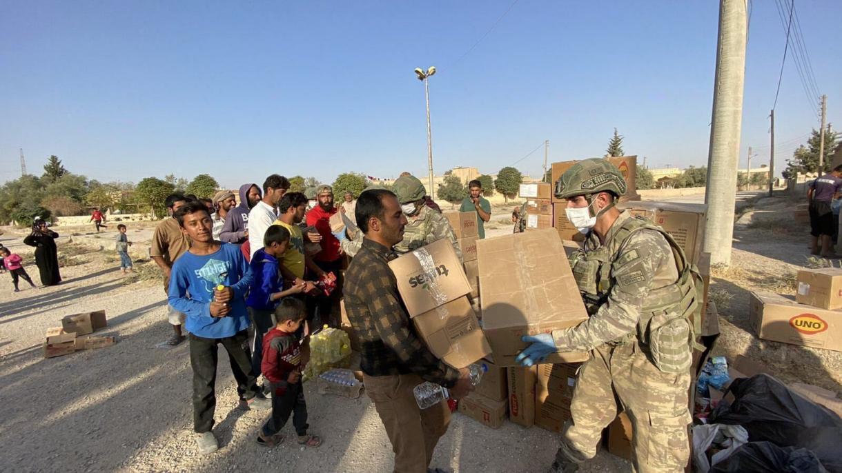 Turchia continua a fornire aiuti umanitari nella regione dell’operazione “Sorgente di Pace”