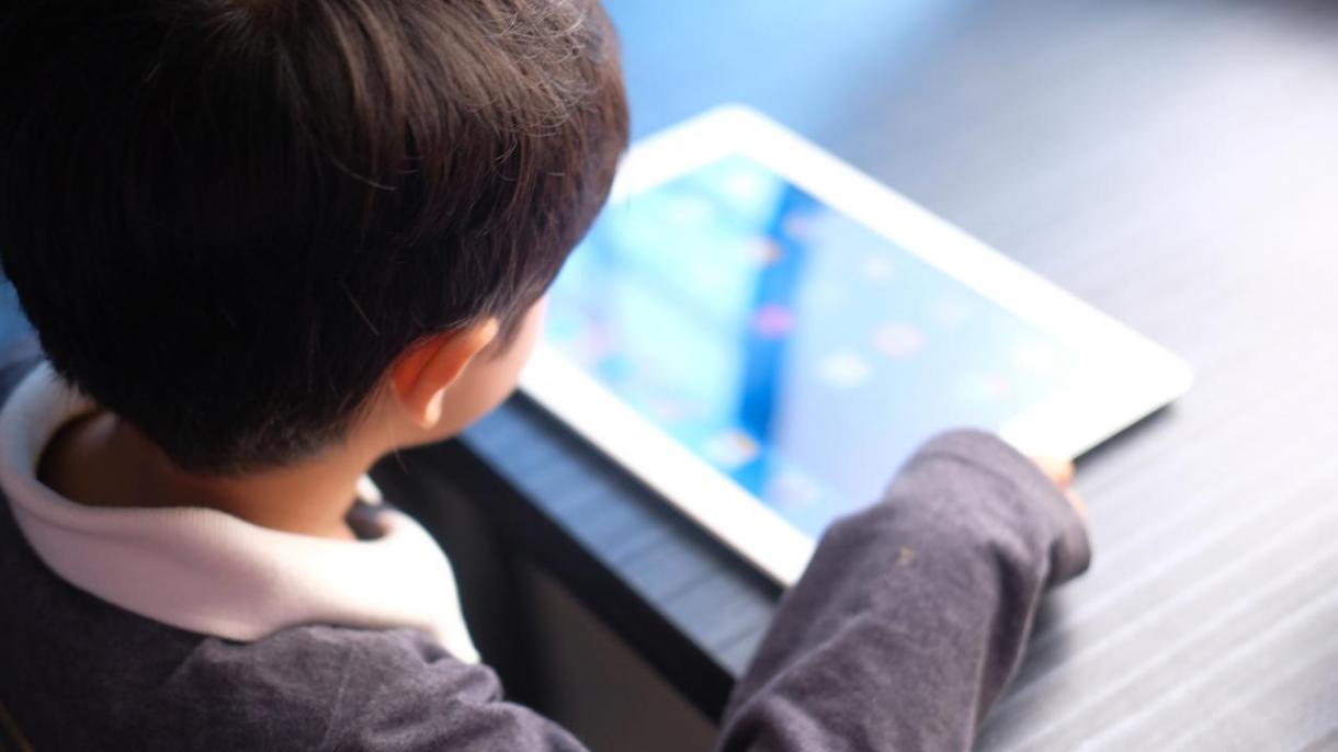 Nel 2023, 302 milioni di bambini sono stati vittime di abusi online