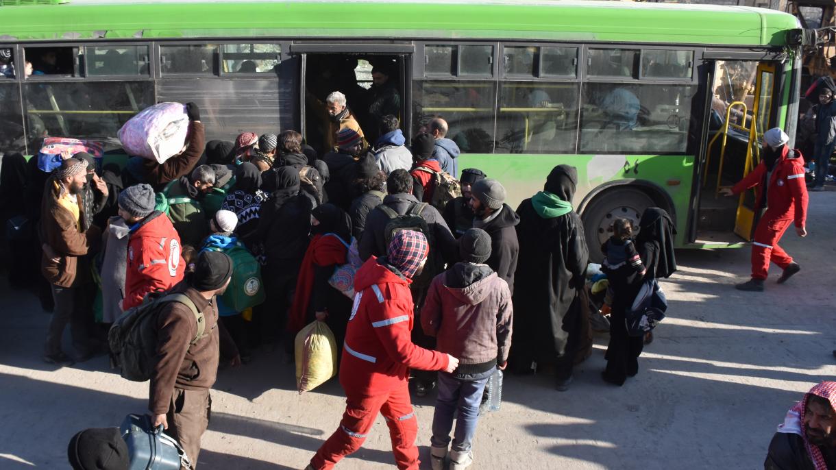 Leállt a civilek evakuálása Aleppóból
