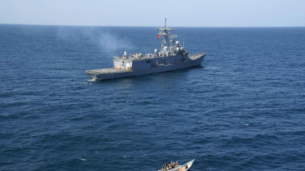 A török fregatt elérkezett Hamed kikötőjébe