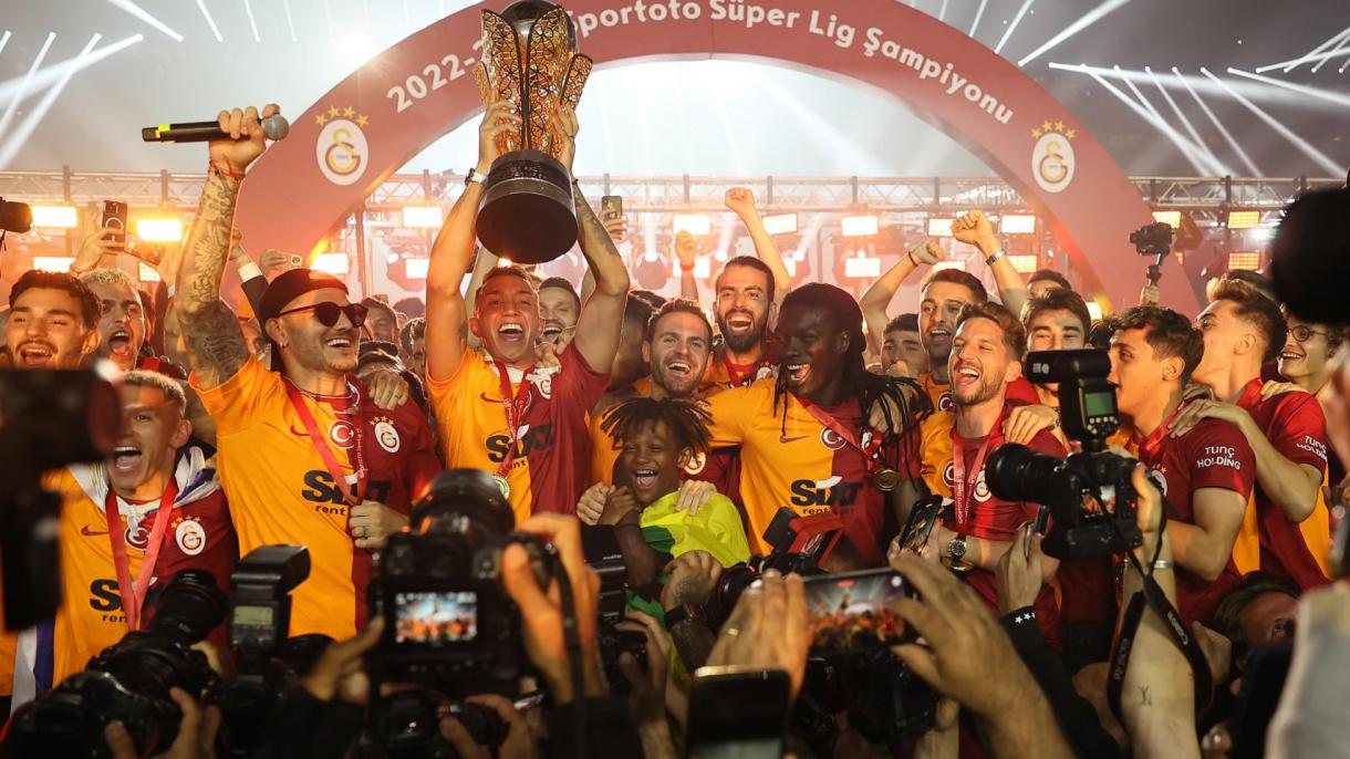 Derbidə "Qalatasaray" "Fənərbağça"nı məğlub etdi