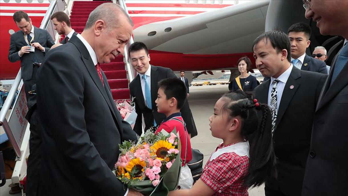 Recep Tayyip Erdoğan köztársasági elnök Pekingbe utazott