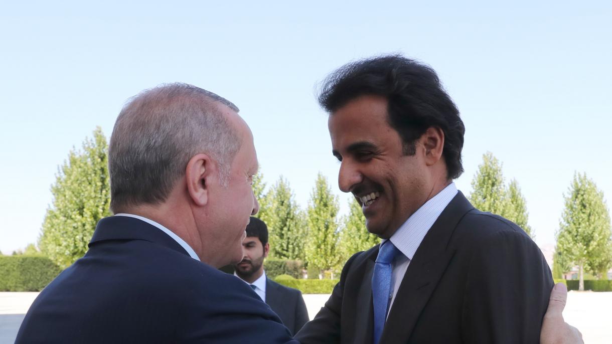 Emiro del Qatar: "Il Qatar è accanto ai suoi fratelli turchi"