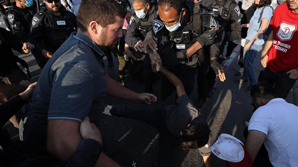以色列警方对巴勒斯坦示威者进行干预