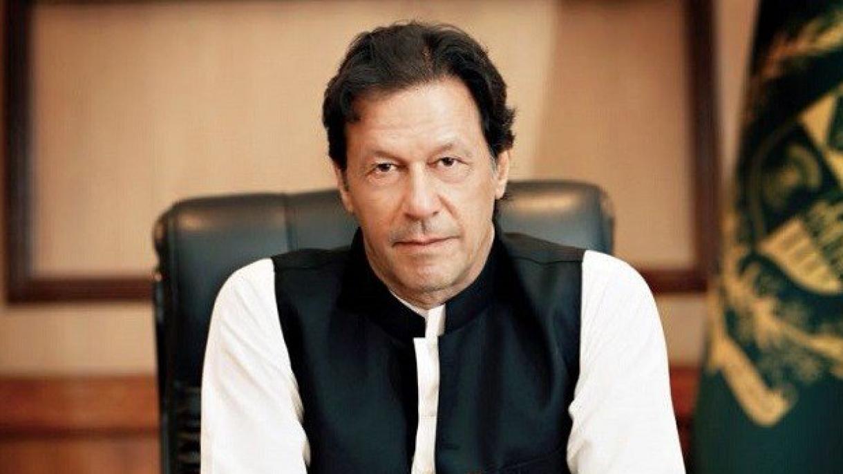 ملک کا قرضہ لوٹ کر دیوالیہ بنانےکے قریب پہنچانے والوں سے حساب لینے کا وقت آن پہنچا ہے: عمران خان
