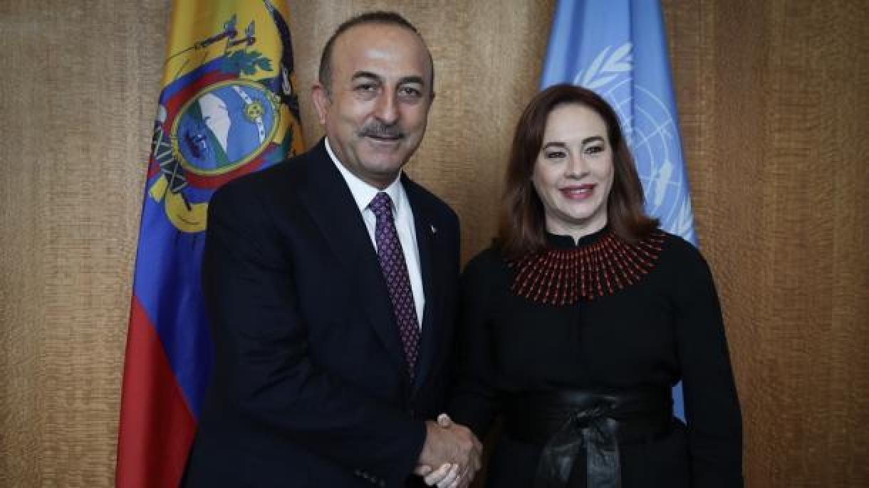 Çavuşoğlu realizado reuniões bilaterais com os seus homólogos na Assembleia Geral da ONU