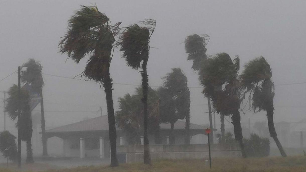 多国遭恶劣天气袭击 玛丽亚台风登陆中国
