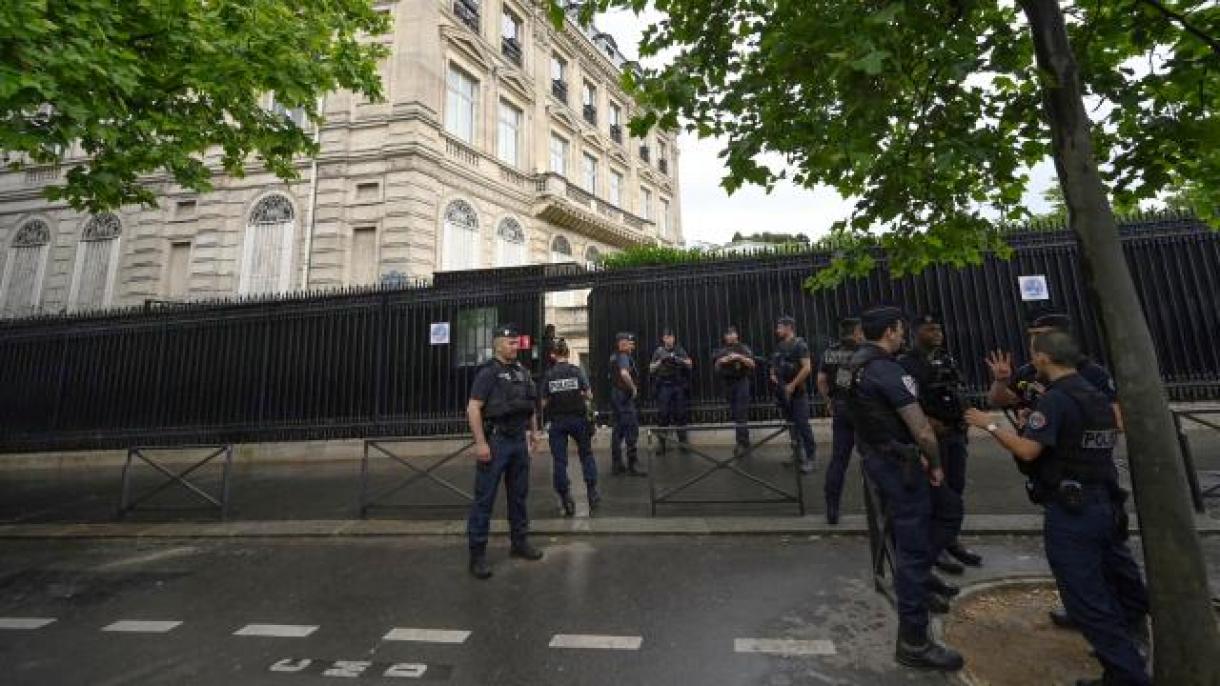 درگیری در سفارت قطر در پاریس
