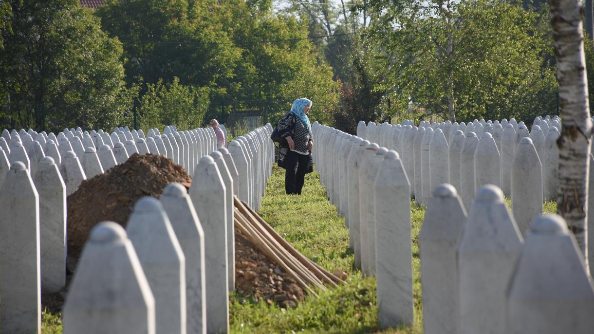 Srebrenitsa soyqırımından 25 il ötür