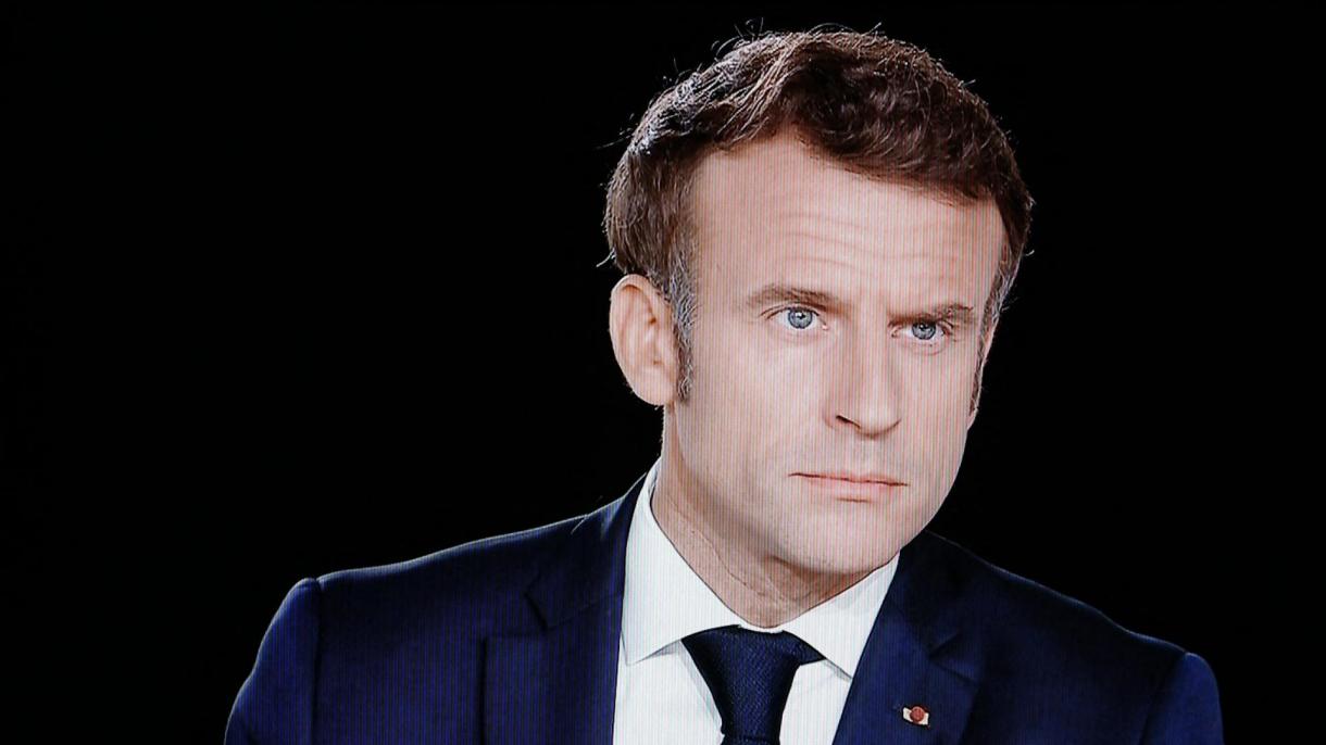 Macron "Oggi affrontiamo un'inflazione che è il risultato delle nostre dipendenze"