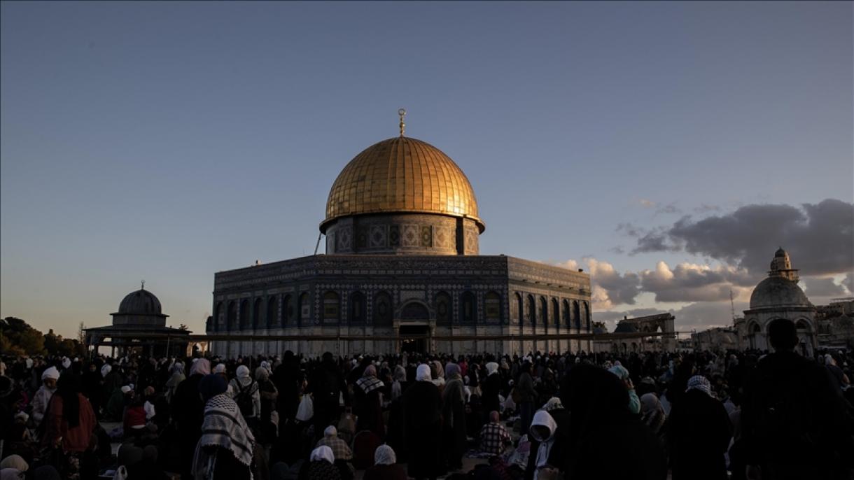 Izrael háborús övezetté változtatja a megszállt Kelet-Jeruzsálemben lévő Masjid al-Aksát