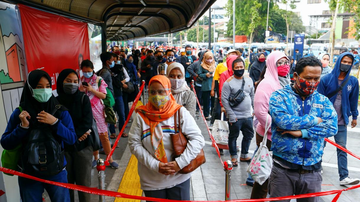 Indonesia limita los plazos de cuarentena de los pasajeros internacionales