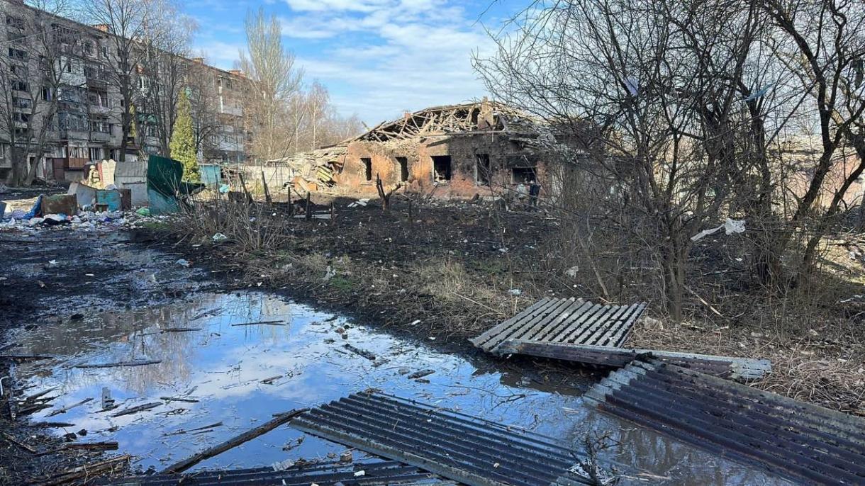 Bombardamenti russi su Kostyantynivka, almeno 6 morti